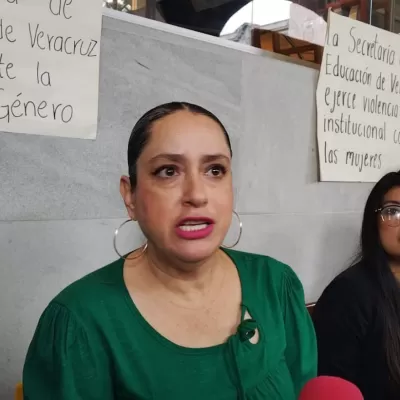 Directora de Telesecundaria de Misantla denuncia hostigamiento laboral, violencia institucional