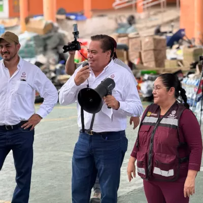 Más de 1,100 trabajadores de oficinas centrales de la SEV se suman a jornadas de limpieza en la zona norte de Veracruz