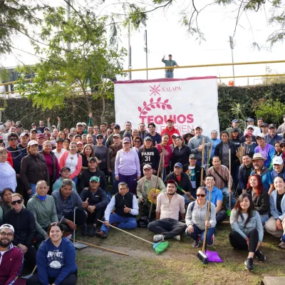 En el marco del Día Mundial del Agua, Ayuntamiento de Xalapa realiza Tequio en la Laguna de Casa Blanca