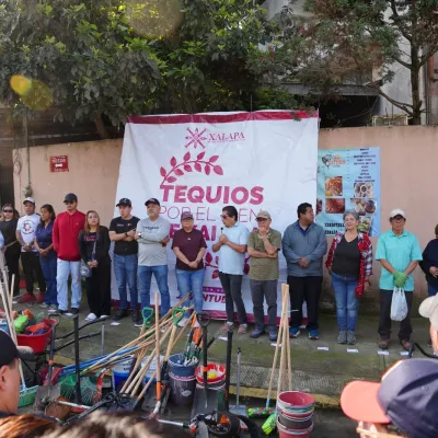 Daniela Griego, al frente del Tequio dominical; también realizó recorrido en la colonia Mártires de Chicago