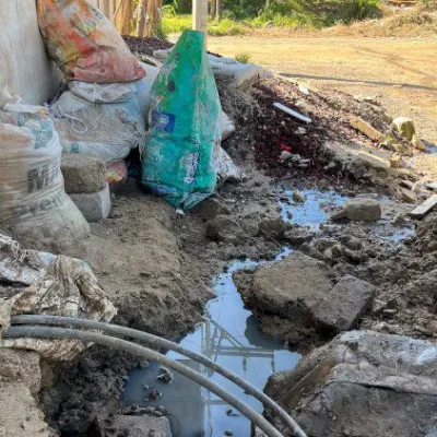 Desborde de fosas sépticas y aguas negras amenaza la salud de 730 familias en la colonia 6 de junio en Xalapa